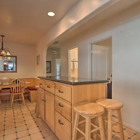 Avalon Escape Everything Within Walking Distance! Exterior photo